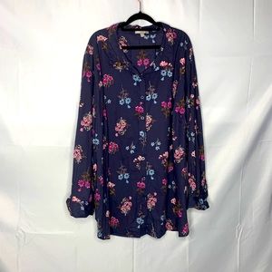 Women within size 4X dark blue floral button front